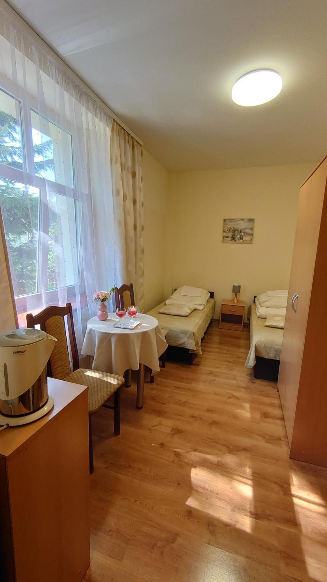 Gosciniec Jas -Sniadania I Obiadokolacje Szwedzki Stol W Cenie Bezplatny Parking Шклярска-Поремба Экстерьер фото